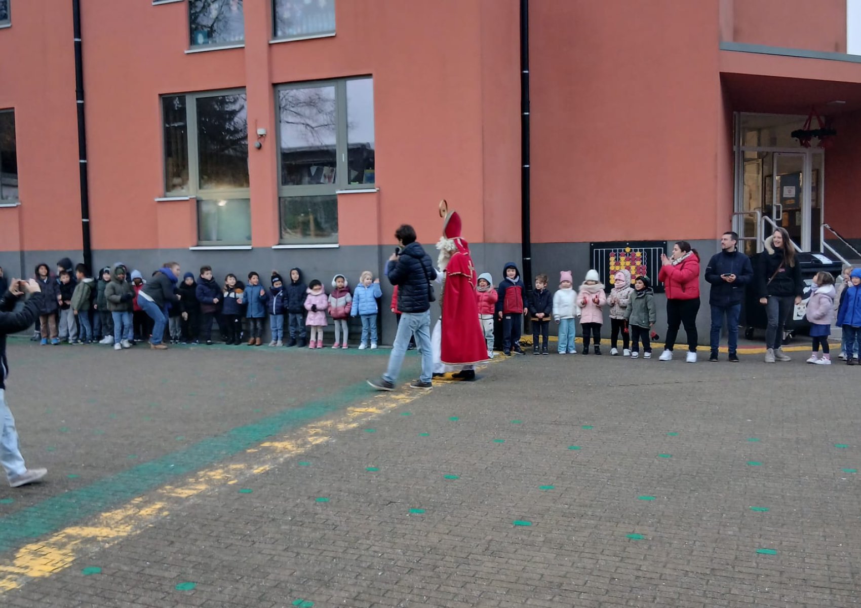 whatsapp image 2025-12-08 at 00.04.31